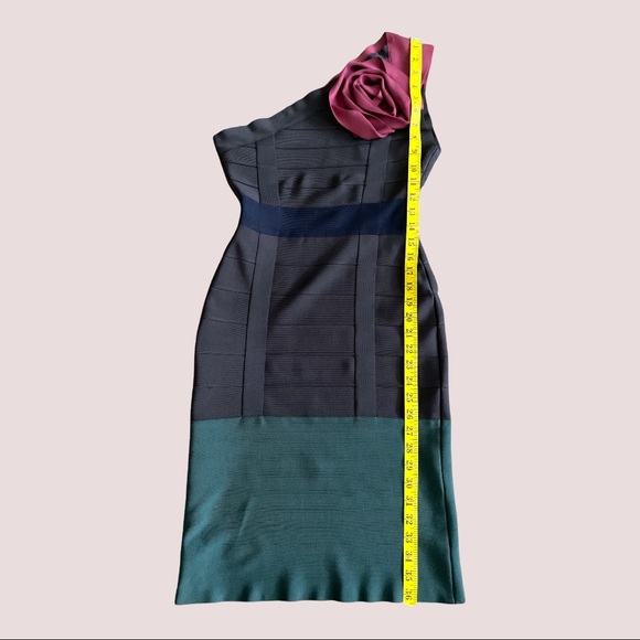 Herve Leger Bodycon Rose one shoulder Bandage dress Fitted size medium - Picture 5 of 11